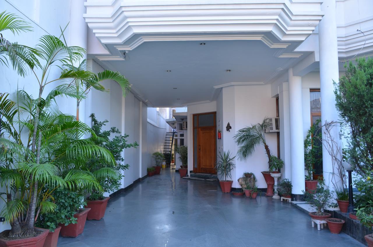 Sandy'S Homestay Jammu Buitenkant foto