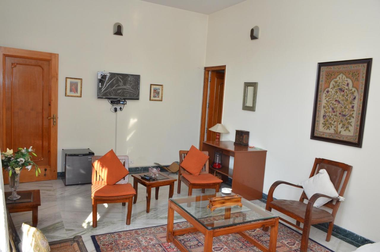 Sandy'S Homestay Jammu Buitenkant foto
